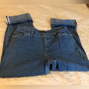 Women's Relativity Denim Capri Pants Size 10 stripes cuffs jeans